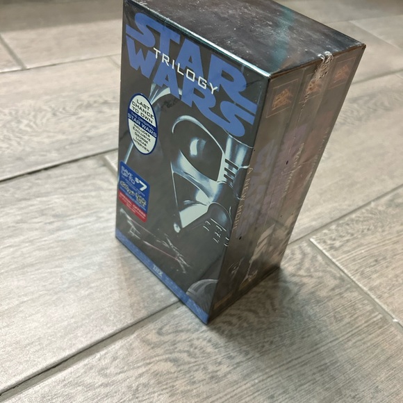 NWT Star Wars Trilogy VHS set NEW 3-Tape SEALED UNOPENED Original boxed set jedi - Picture 8 of 10